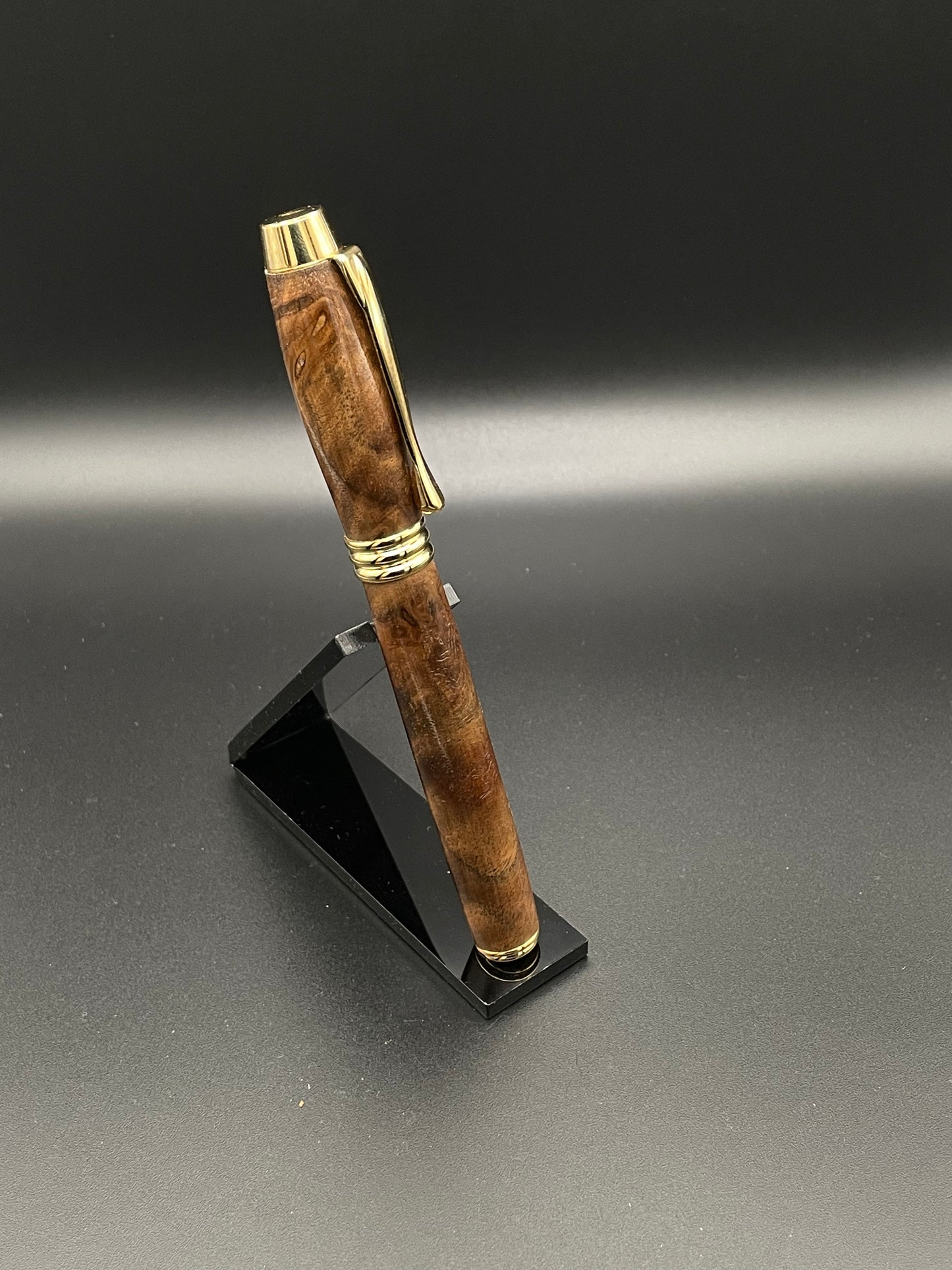 Walnut Burl Executive Fountain Pen
