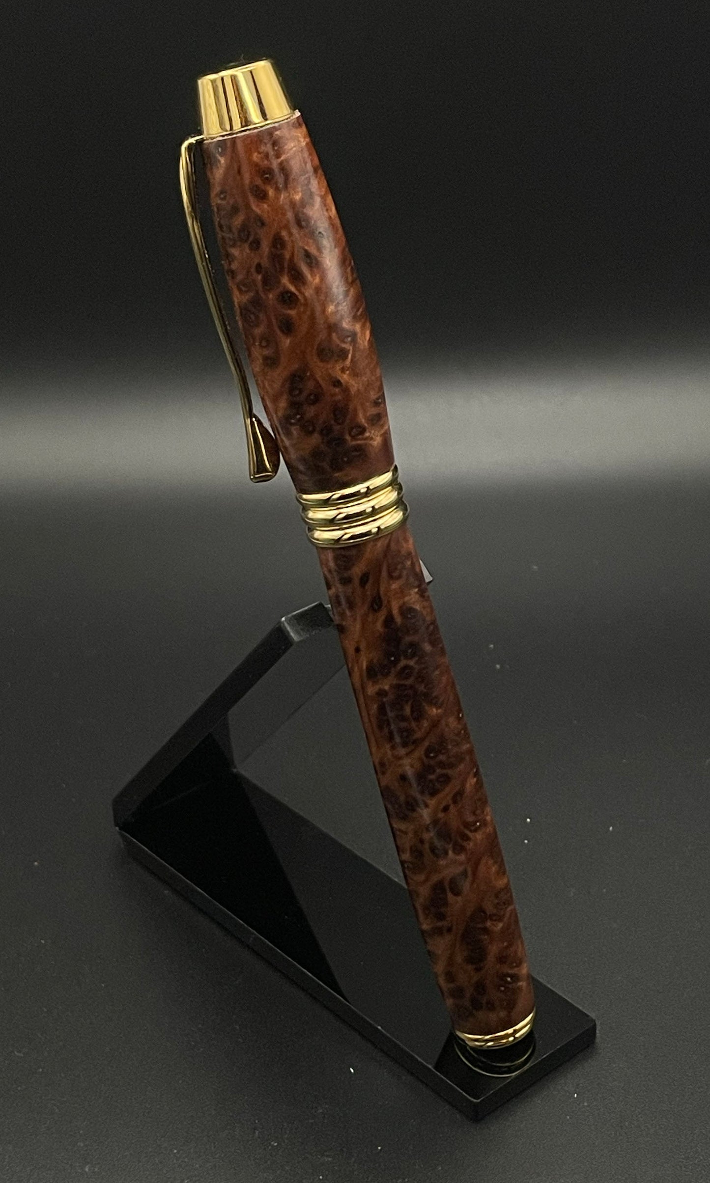 Redwood Burl Executive Fountain Pen
