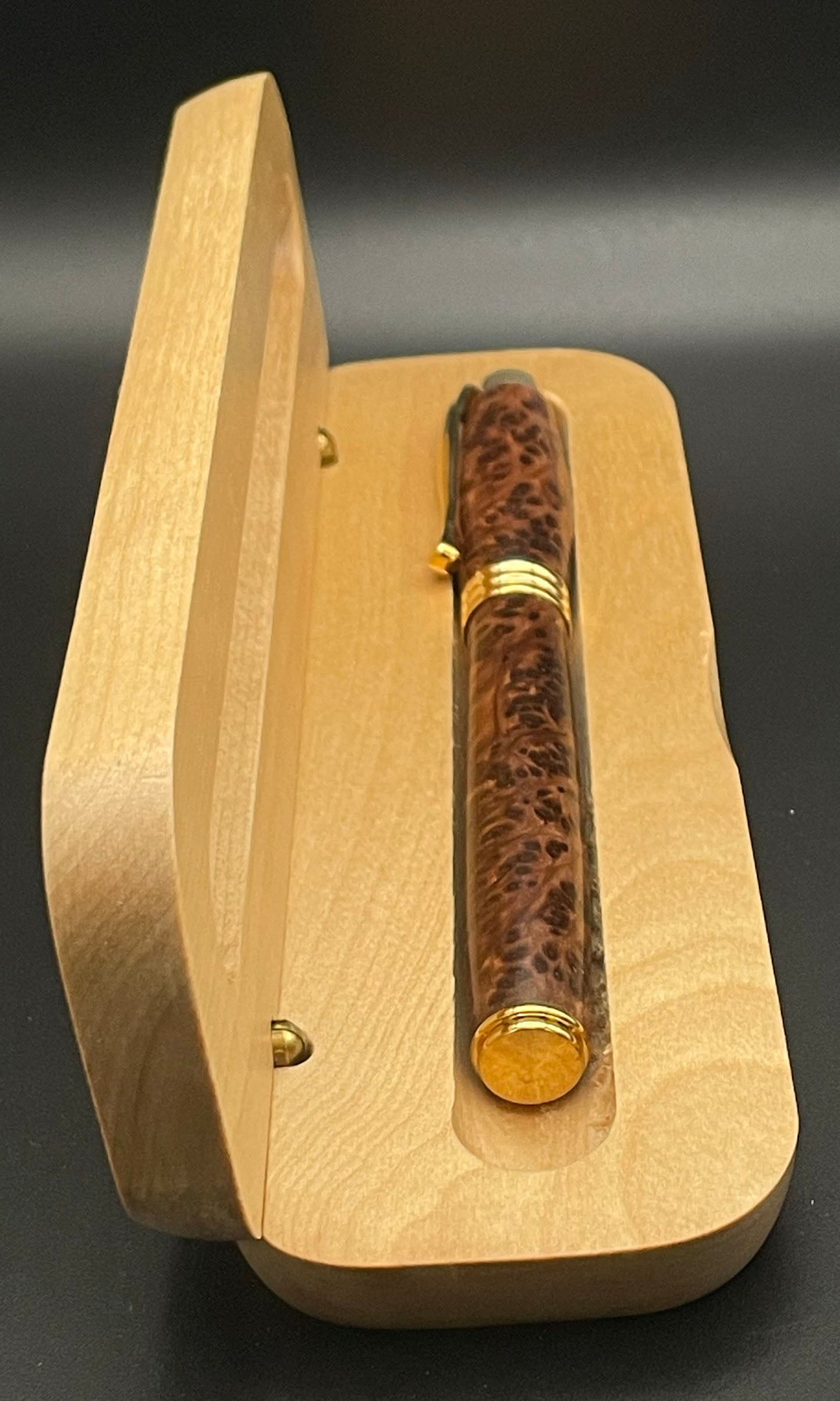 Redwood Burl Executive Fountain Pen