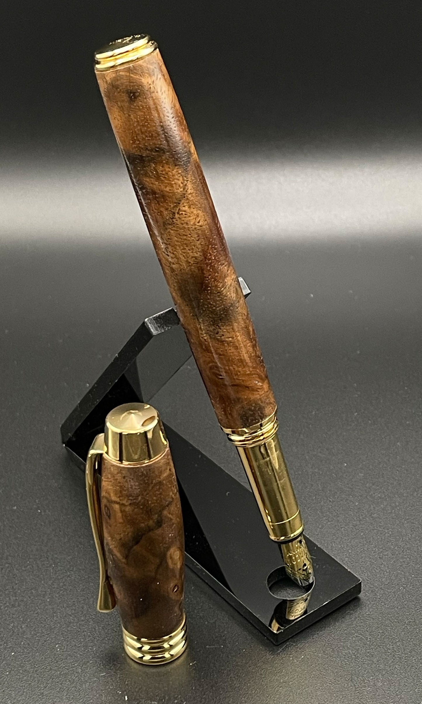 Walnut Burl Executive Fountain Pen